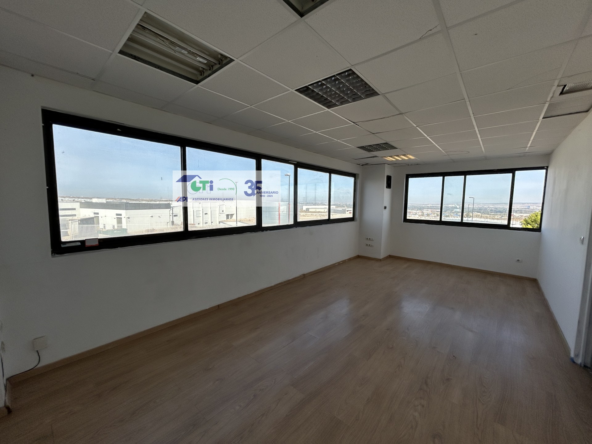 GTI Zaragoza - Naves Industriales - Locales Comerciales