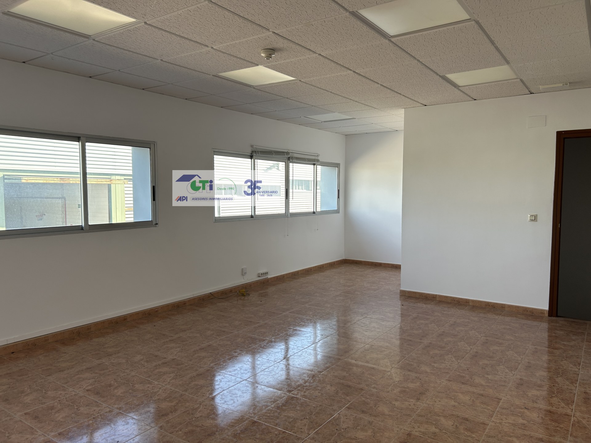 GTI Zaragoza - Naves Industriales - Locales Comerciales