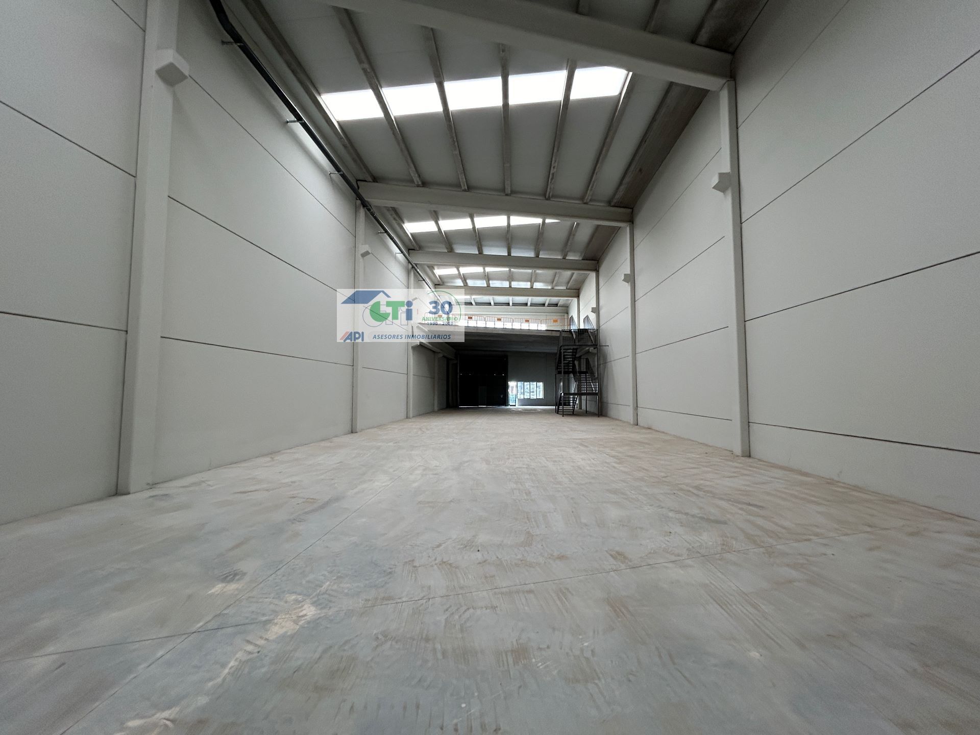 GTI Zaragoza - Naves Industriales - Locales Comerciales