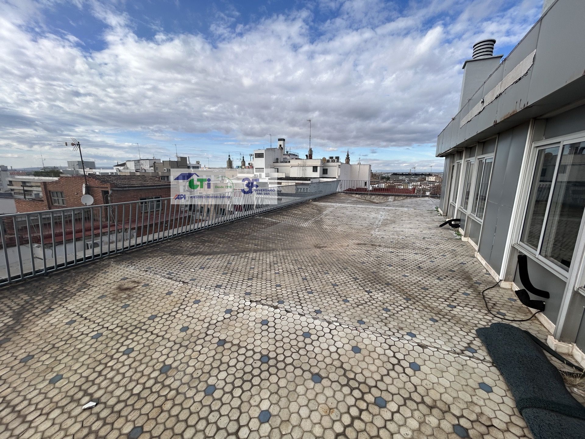 GTI Zaragoza - Naves Industriales - Locales Comerciales