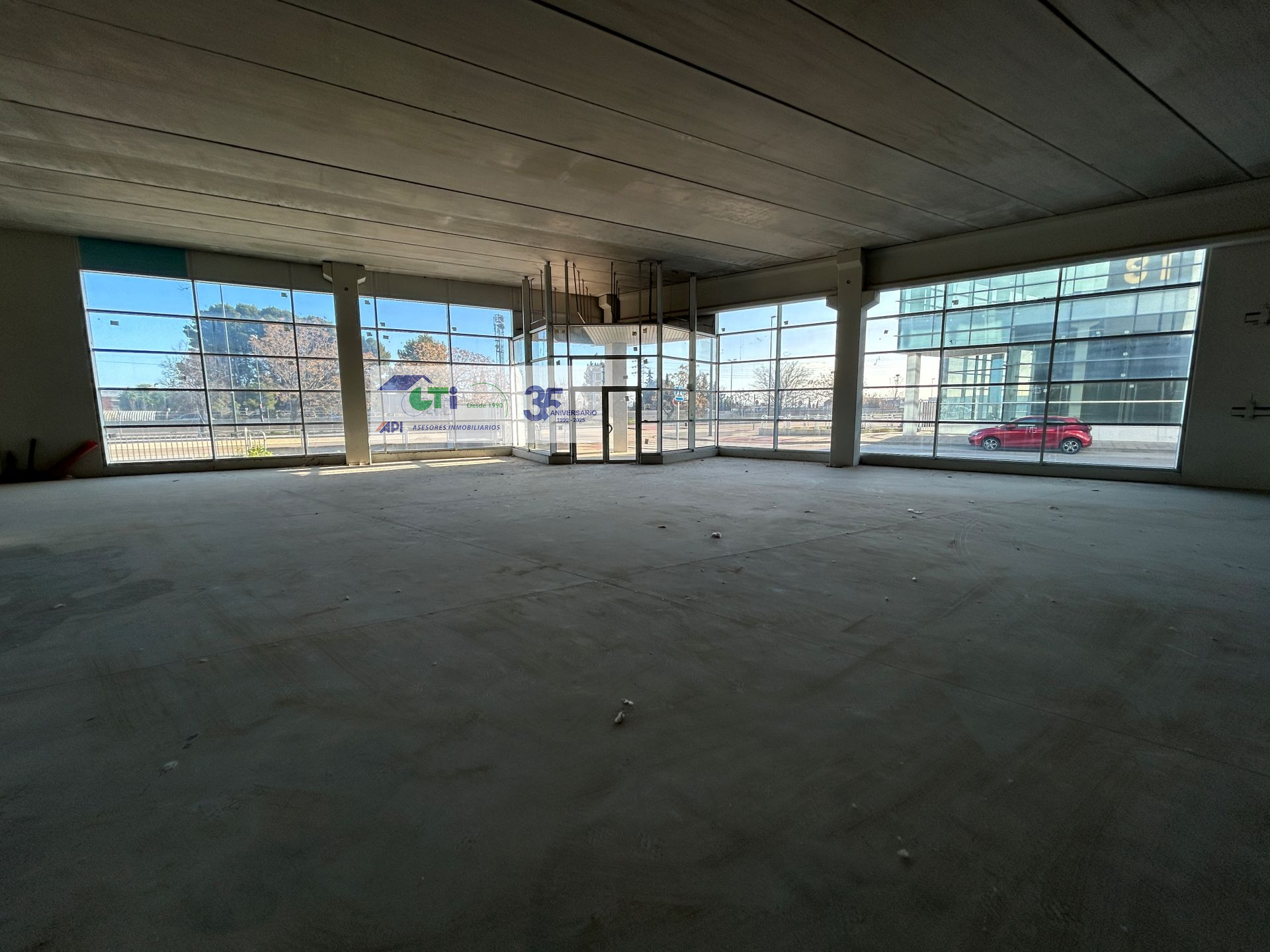 GTI Zaragoza - Naves Industriales - Locales Comerciales